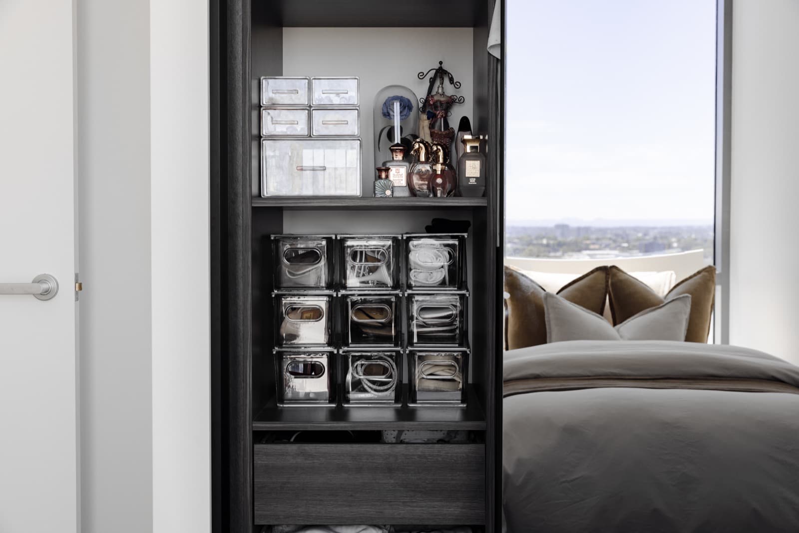 Spice drawer organisation with kitchen insert and labelled jars