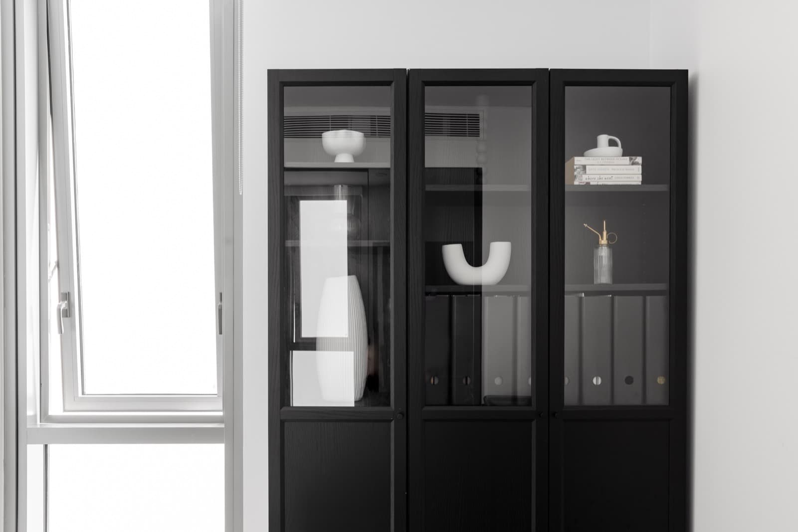 Kitchen cabinet organisation with drawers and cupboard storage arranged